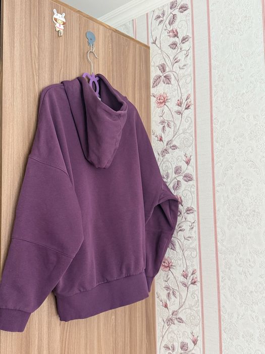 Продаю толстовку срочно