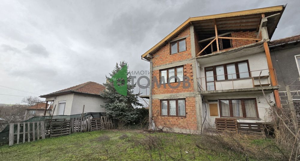 Продава се Къща в Гълъбово - 320 кв.м за 69 €/кв.м - Снимка #4