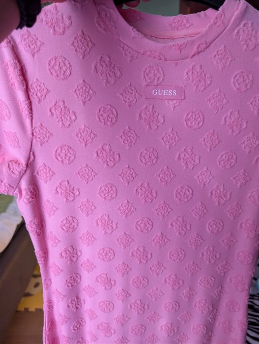 Памучна рокля Guess