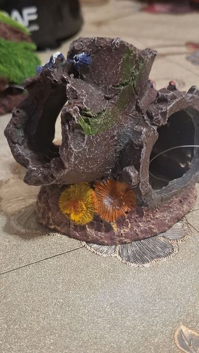 Продам декорации для аквариума