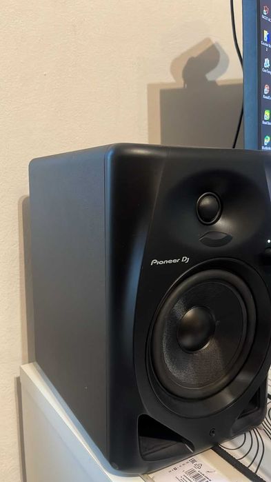 Pioneer DJ DDJ-FLX4 +  Pioneer DJ DM-40D