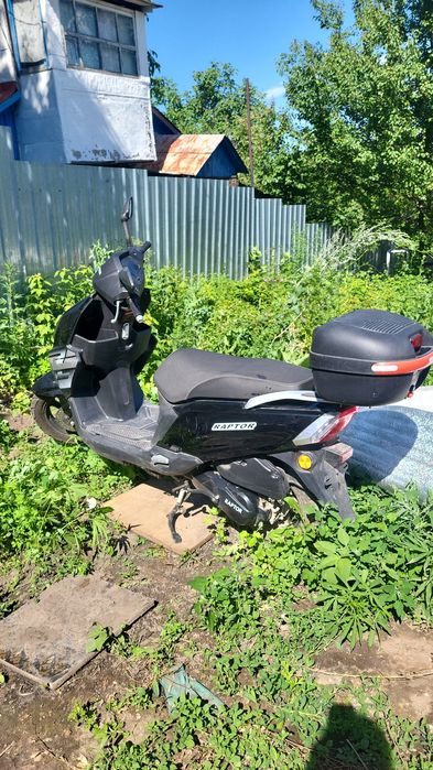 Продам мопед 150 кубов raptor