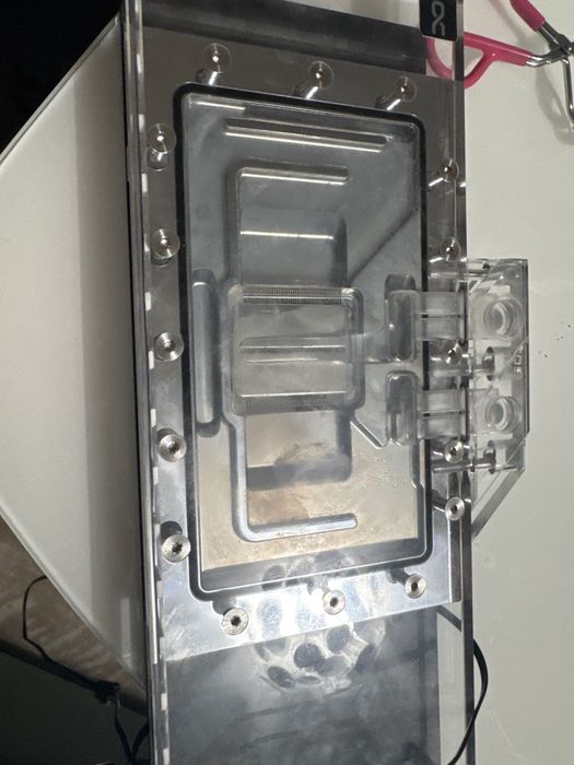 Alpha cool воден блок xfx 310 merc