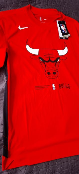 Tricou cu mânecă lungă/bluză Nike Dri- Fit NBA Chicago mărimea S