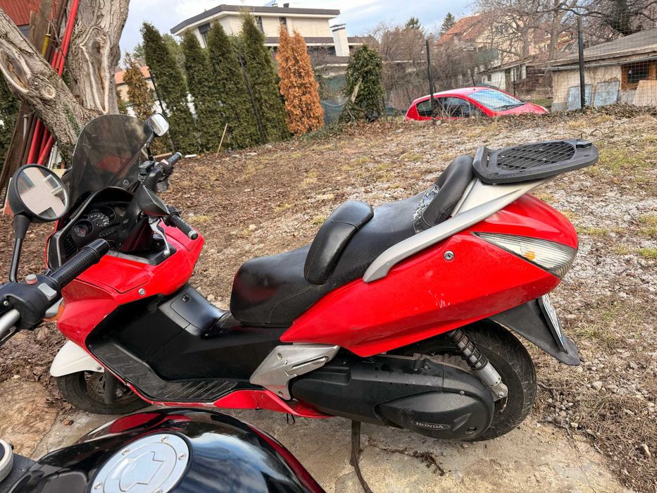 Honda Silver Wing 600 – рег. в БГ, обслужен, готов за сезона