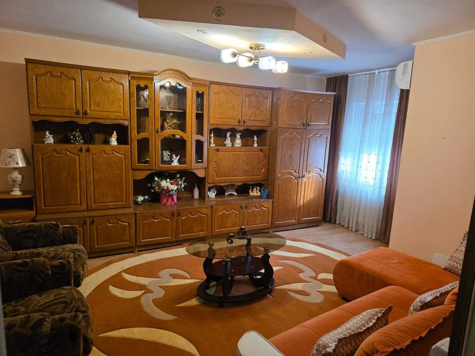 Garsoniera de inchiriat