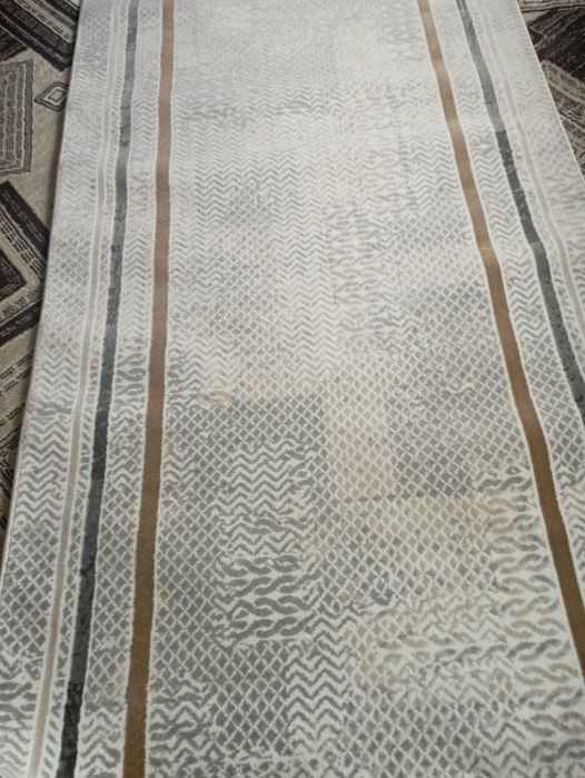 Продам дорожку новую