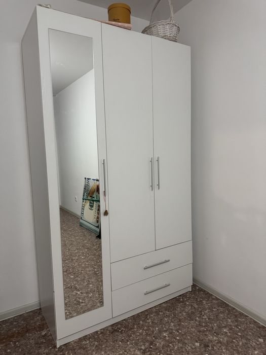 Продаётся шкаф в отличном состоянии