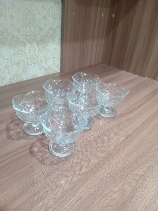 Продам салатницы 6шт