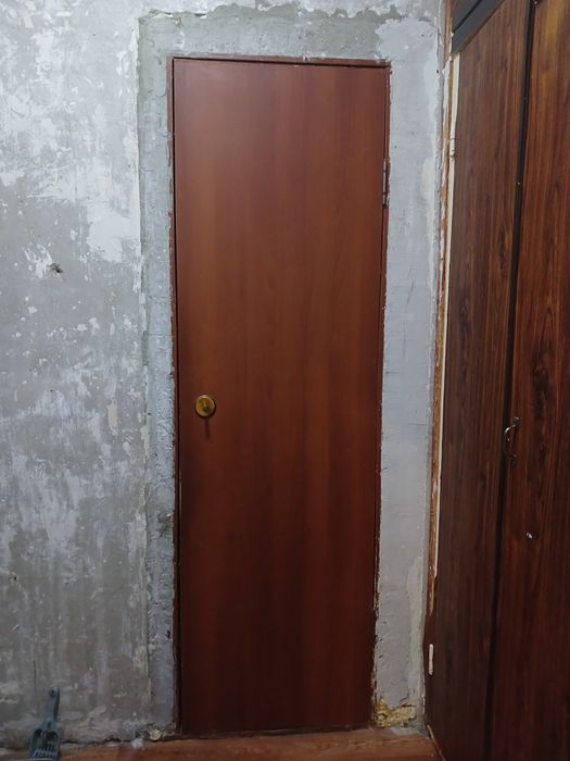 Продам двери срочно