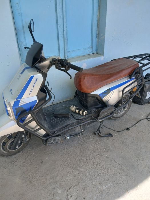 Skuter sotiladi..yoki obmen