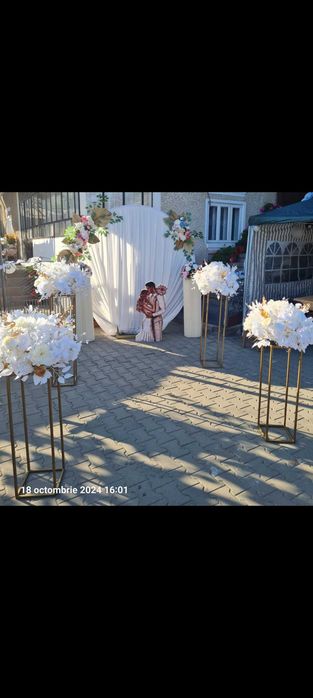 Aranjamente florale și buchete cununie.