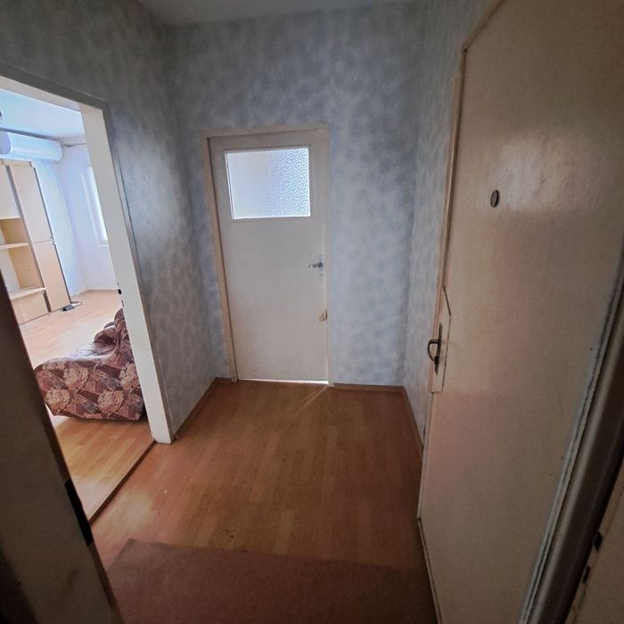 Продава се Двустаен апартамент в Силистра, в.з. Юг - 38 кв.м за 873 €/кв.м - Снимка #3