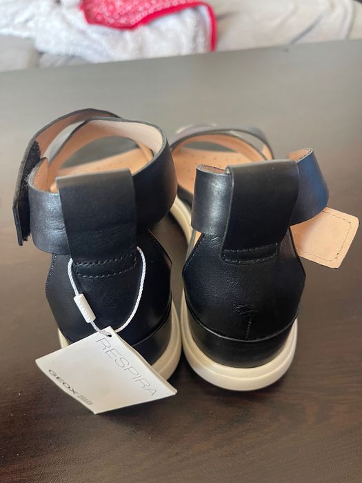 Сандали дамски размер 38