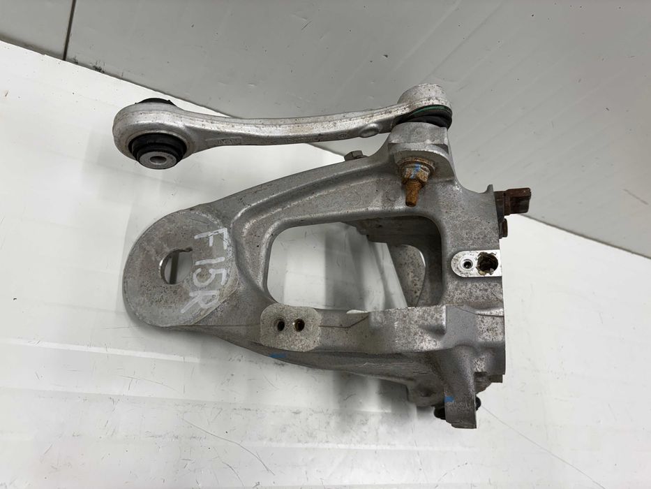Заден десен шенкел БМВ Х5 Е70 Ф15 Х6 Е71 Ф16 BMW E70 F15 E71 F16