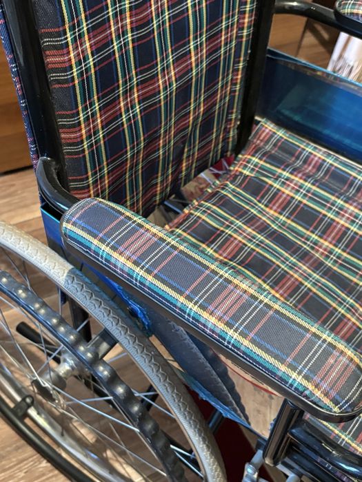 Инвалидная коляска