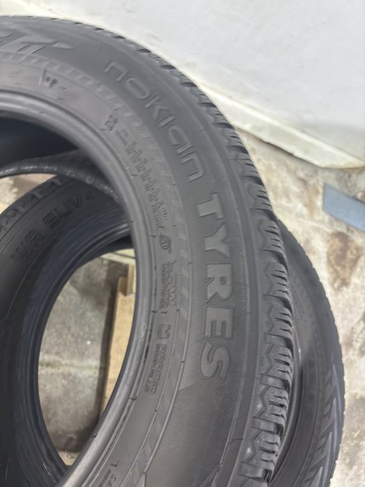 215/65R17 103H Nokian Tires we suv4 extra load