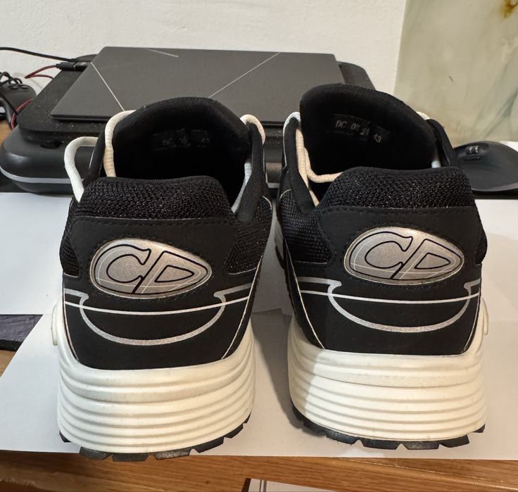Dior B30  Mărimea 43