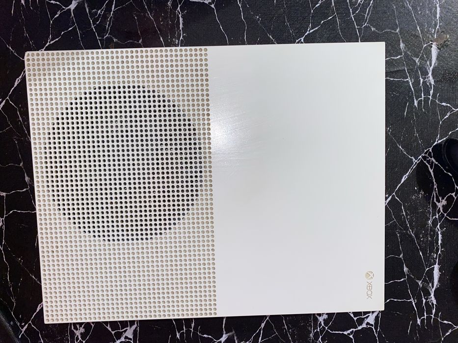 Xbox one s de 365 gb