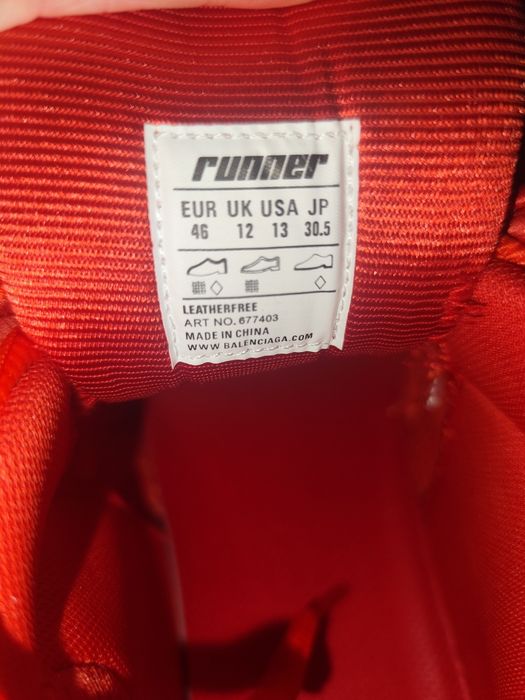 Balenciaga runner red