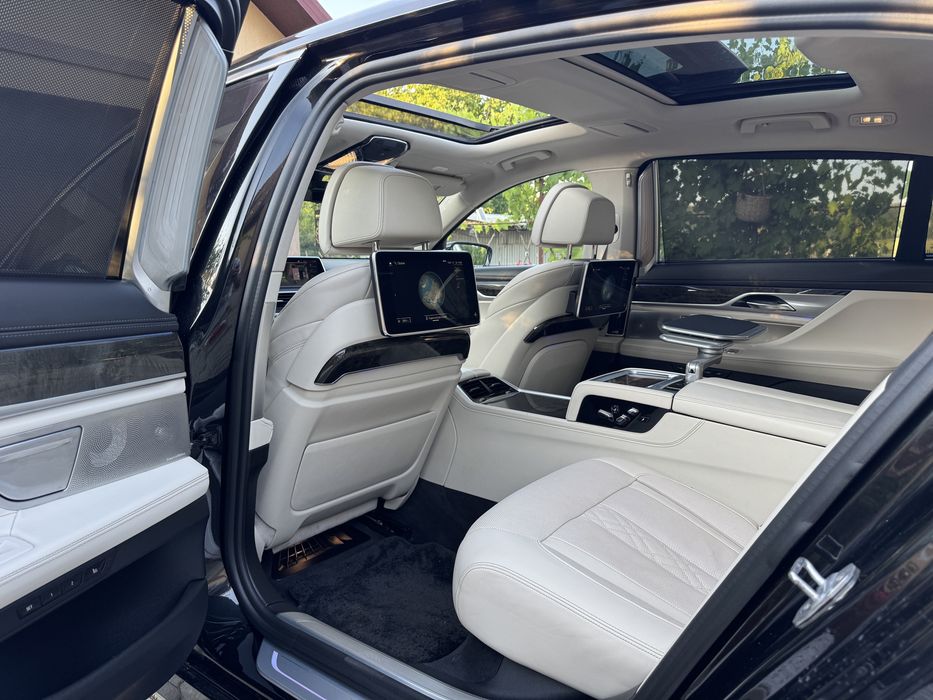 BMW 745 Le Long 394Cp Plug in Hybrid Laser Skay Lounge Business Class
