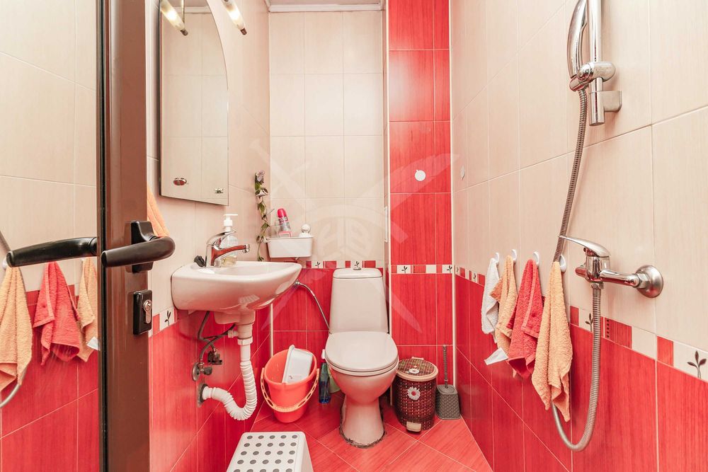 Продава се Къща в София, Левски - 450 кв.м за 1700 €/кв.м - Снимка #17