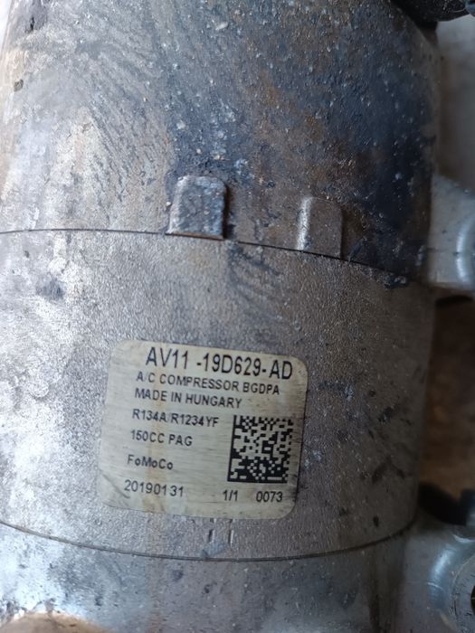 Vând compresoare ford