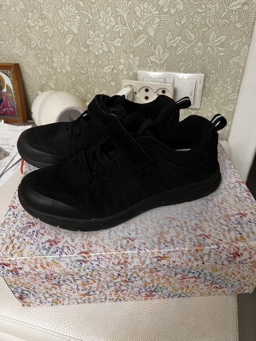 Продам  кроссовки Jordan.