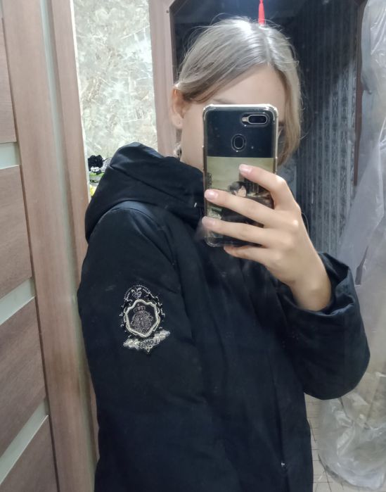 Продам осенние куртки