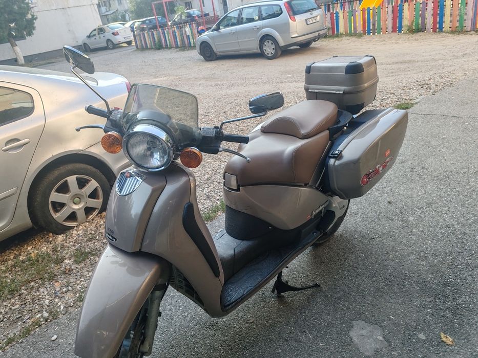 Motocicleta Aprilia