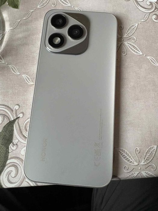 Honor 400 lite може и бартер