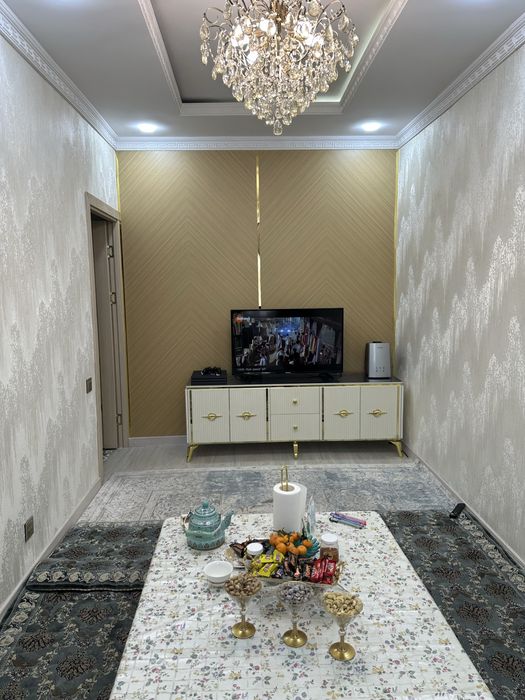 4/8/9 Продаю свою квартиру в центре города! Улица Себзар