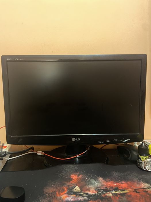 Монитор LG 16:9 1600 на 900