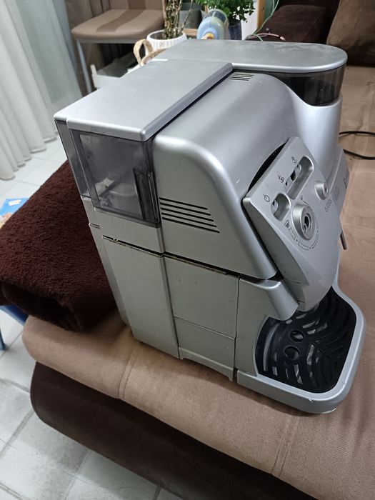 Продавам кафе автомат, за части