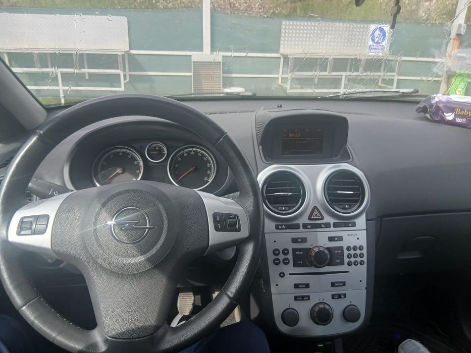 Opel Corsa 1.2 benzina