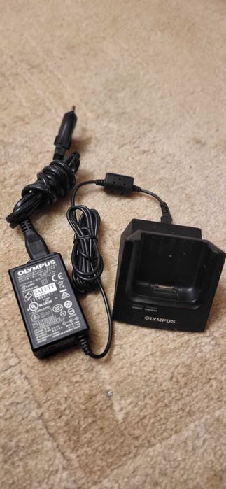 OLYMPUS Incarcator si dock  CR10 pentru Reportofon