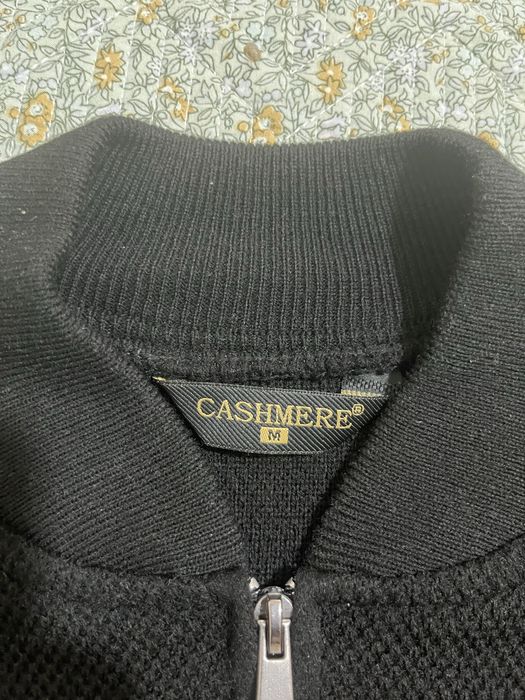 Отдам кофту и брюки на мальчика лет 12