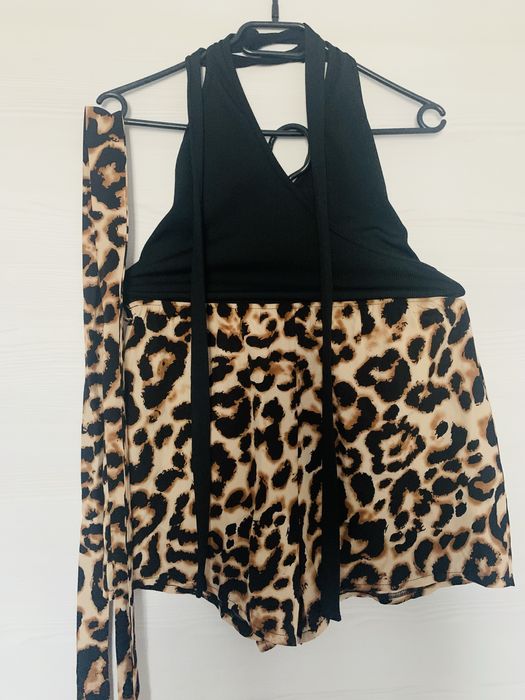 Salopeta de vara, noua, fara eticheta, marimea corespunde!