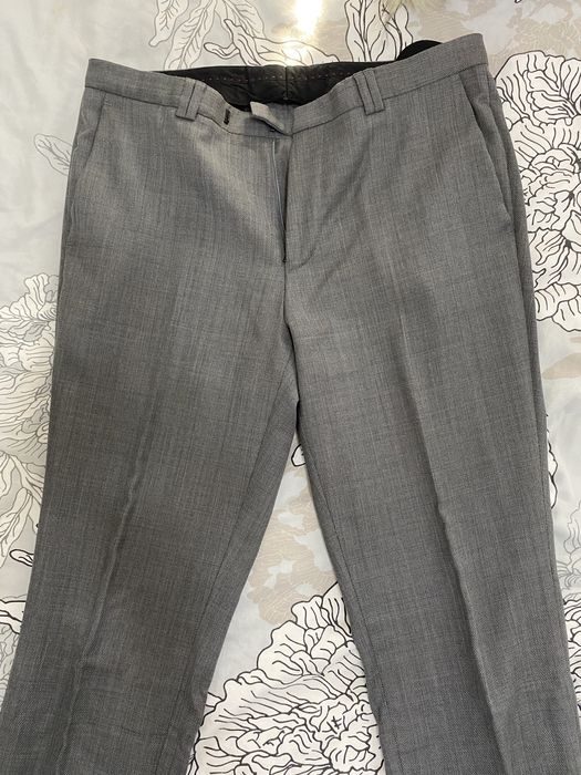 Costum Hugo Boss barbati marime 50