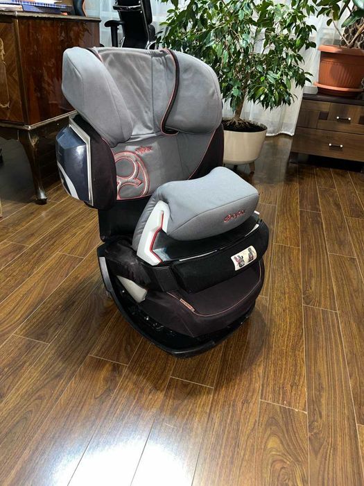 Автокресло CYBEX