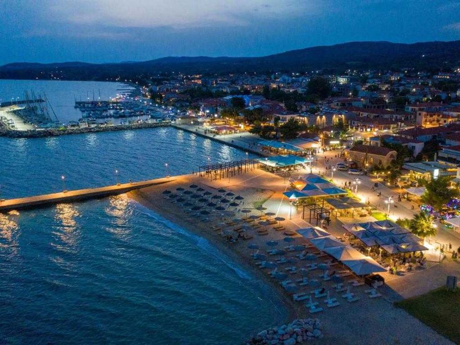 Продавам нова вила в Никити