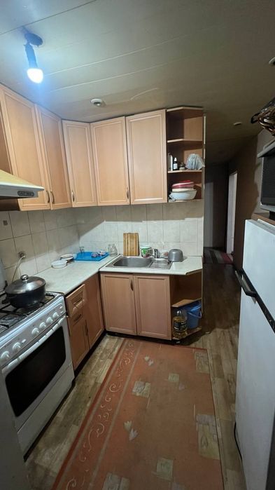 Продаётся 2х комнатная квартира рядом Эко Базар (метро Беруний]