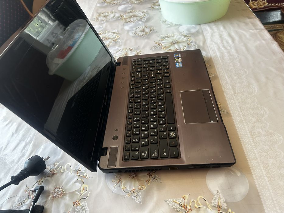 Ноутбук Lenovo i5-2450M CPU