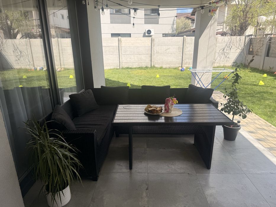 Vand SET Canapele si masa terasa ,gradina