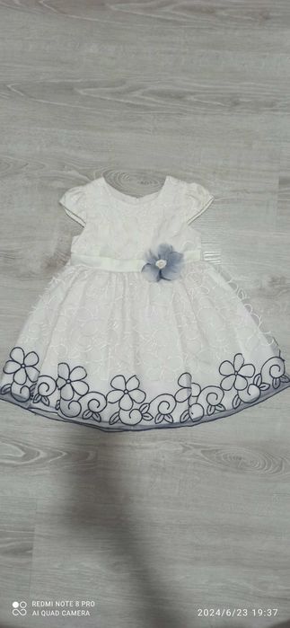 Детские платья на девочку.
Qizlar uchun kõylak.