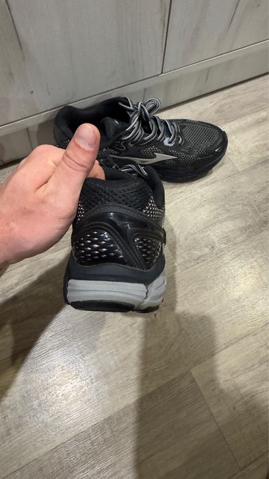 Mizuno онигинал 39,40 размер