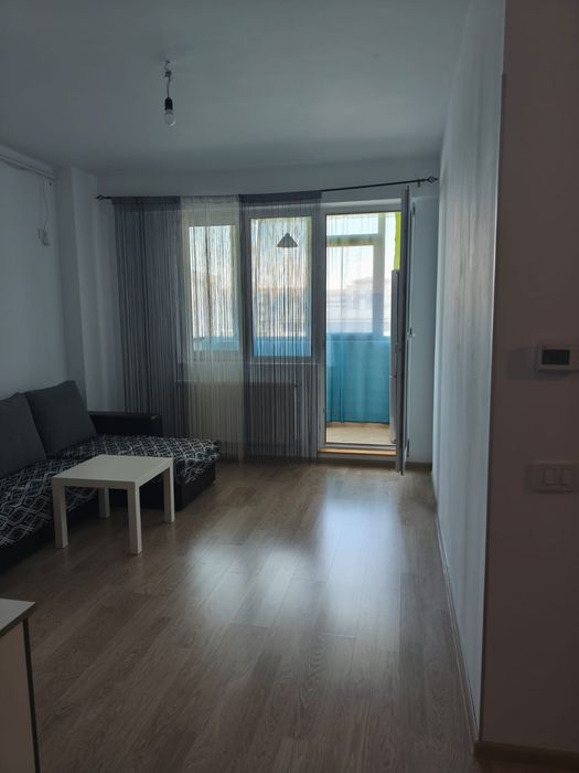 Închiriez apartament 2 camere + cameră dressing Militari Residence