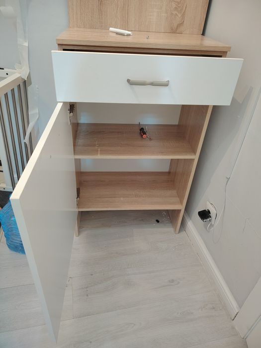 Продам прихожую красивую