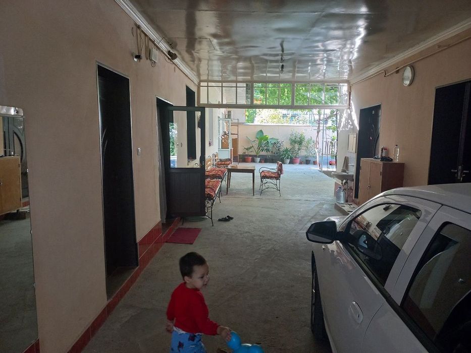 Yashnobod tumani panelniyda 4 sotix xovli srochno sotiladi