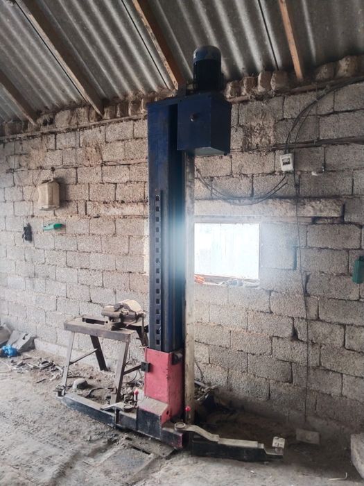 Подемник 3 жарым тонна